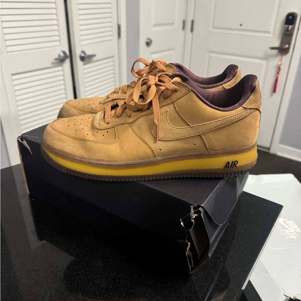 Nike Air Men's Shoes - Tan